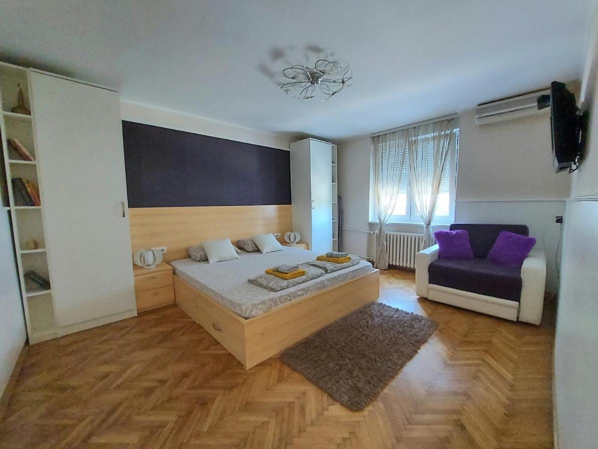 Central Apartment With Garage Nowy Sad Zewnętrze zdjęcie